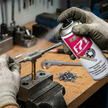 Środek do czyszczenia, nabłyszczania, nie działa drażniąco na skórę